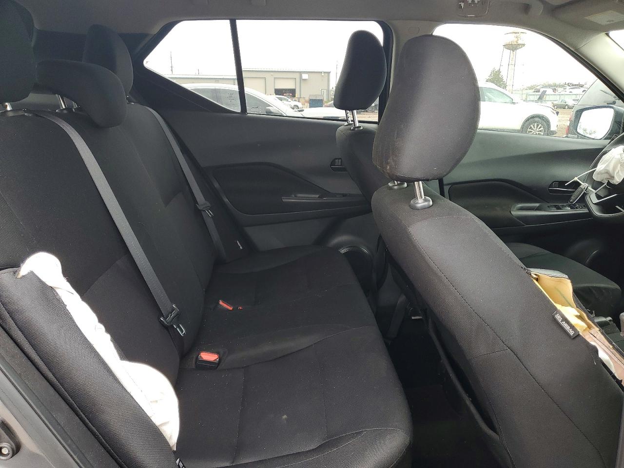 2023 NISSAN KICKS S photo 19