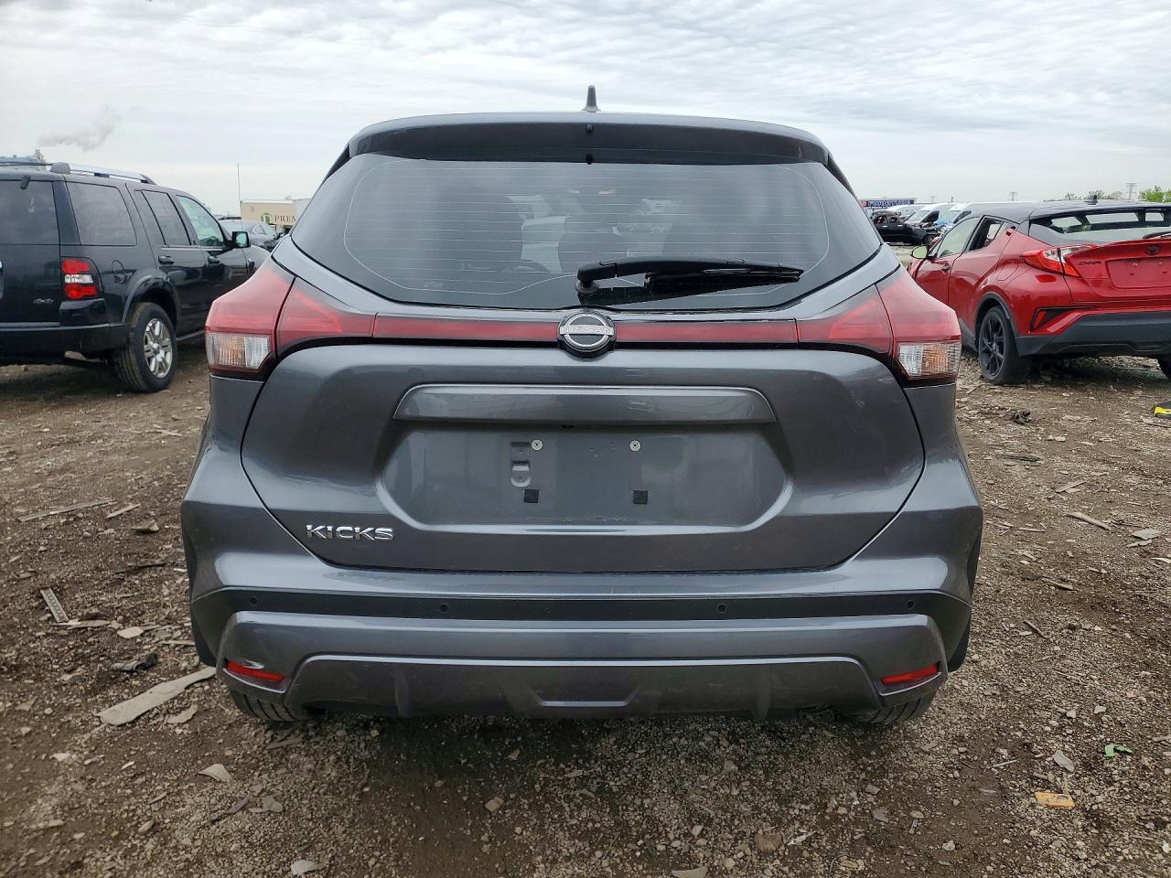 2023 NISSAN KICKS S photo 11