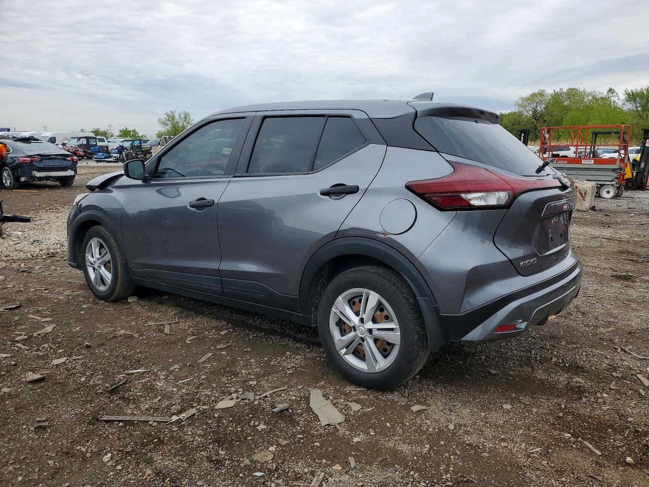 2023 NISSAN KICKS S photo 3