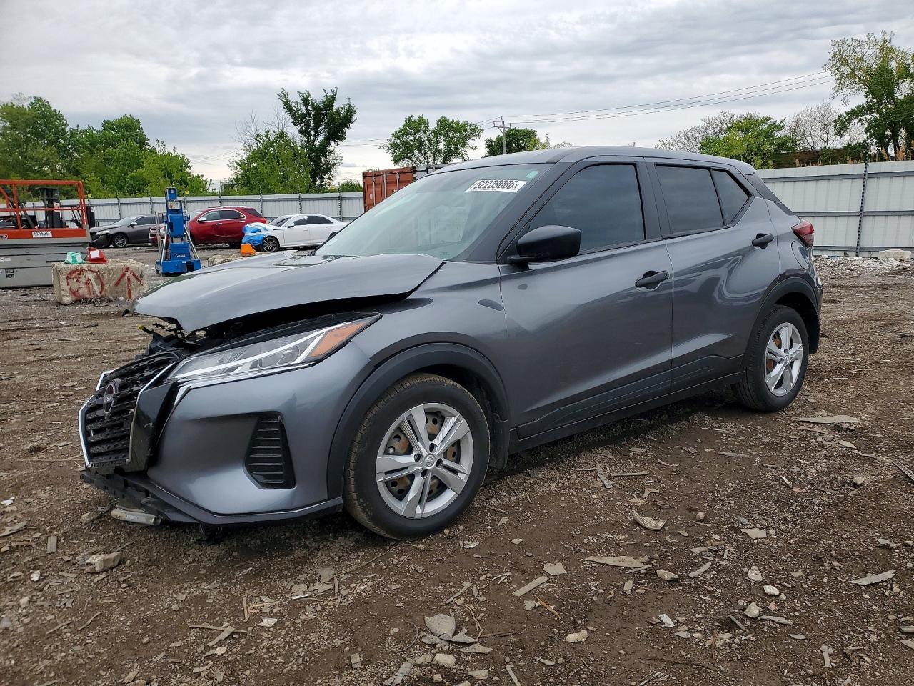 2023 NISSAN KICKS