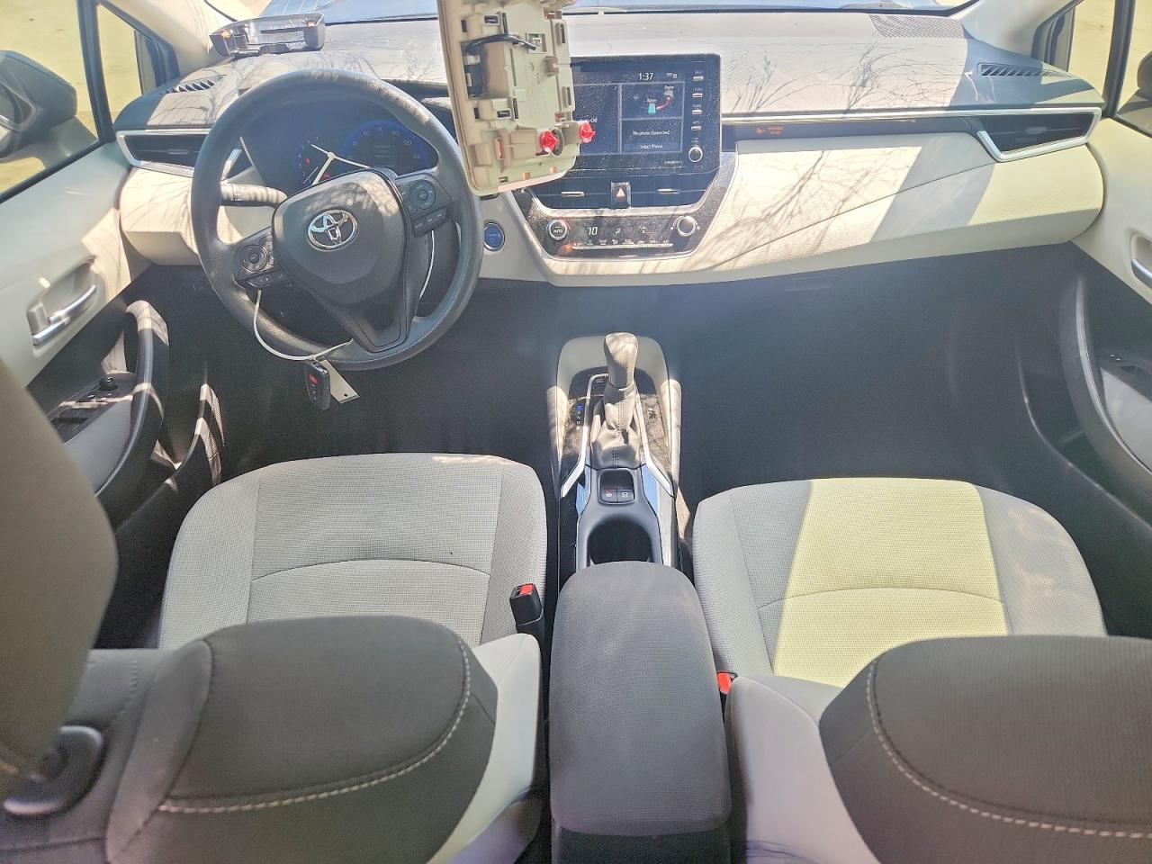 2021 TOYOTA COROLLA LE photo 15