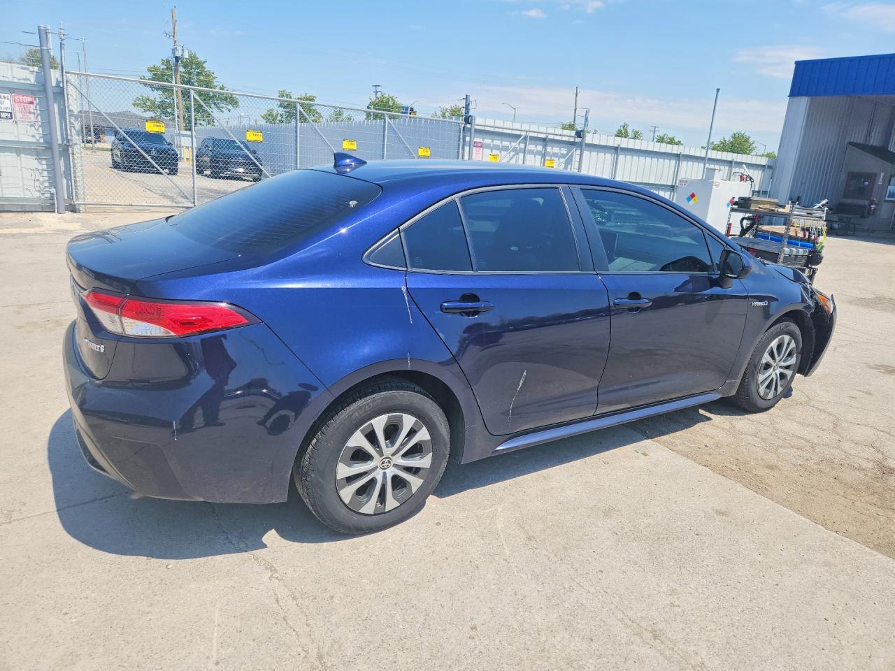 2021 TOYOTA COROLLA LE photo 5
