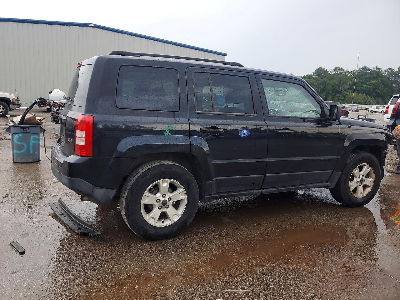 2015 JEEP PATRIOT SPORT photo 3