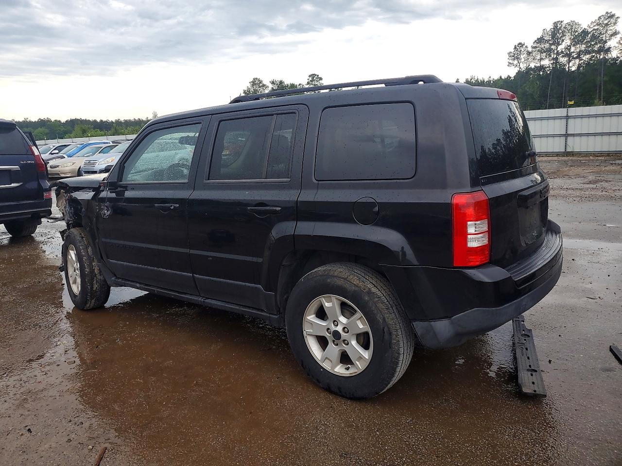 2015 JEEP PATRIOT SPORT photo 2