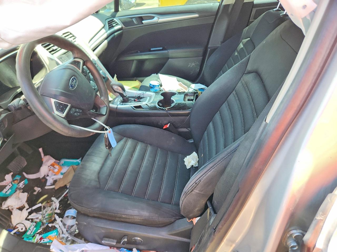 2015 FORD FUSION photo 19