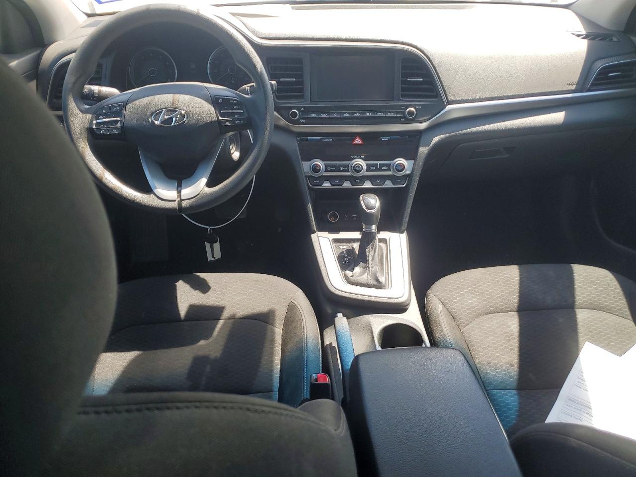 2020 HYUNDAI ELANTRA SEL photo 15