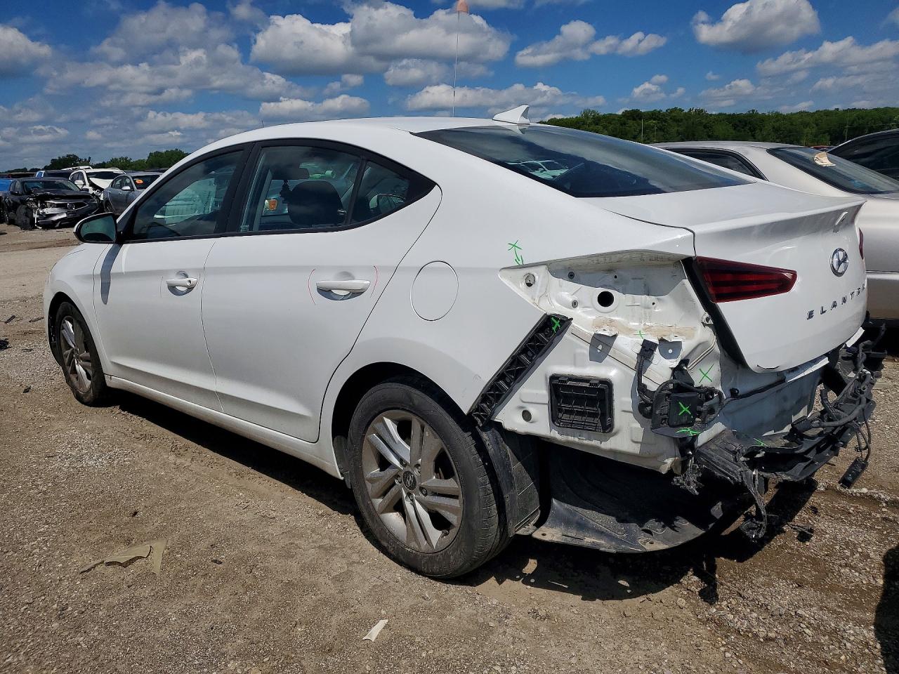 2020 HYUNDAI ELANTRA SEL photo 3