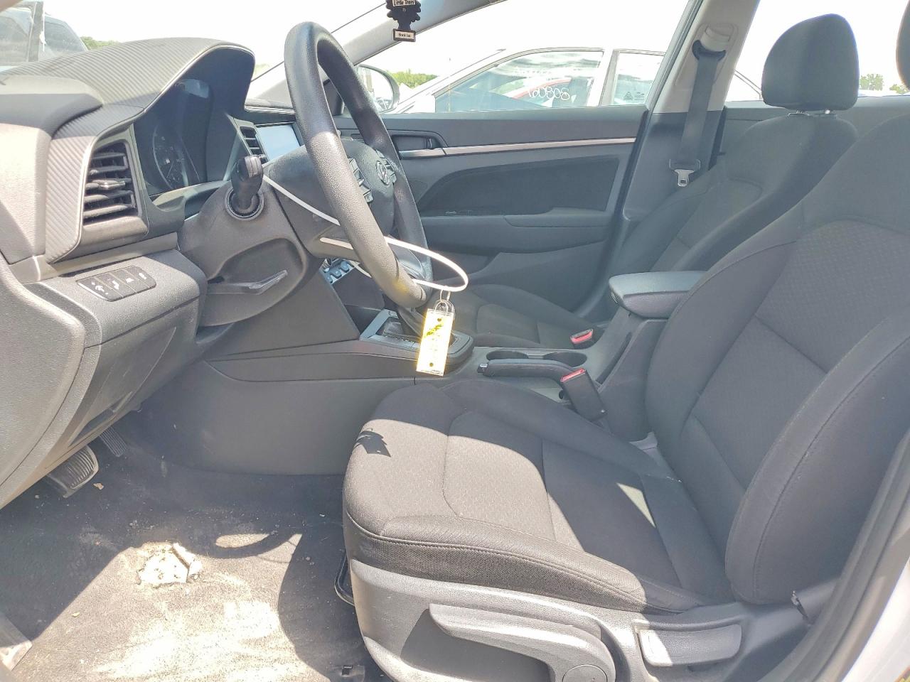 2020 HYUNDAI ELANTRA SEL photo 13