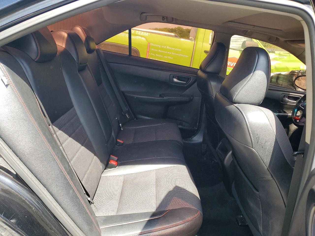 2017 TOYOTA CAMRY SE photo 10