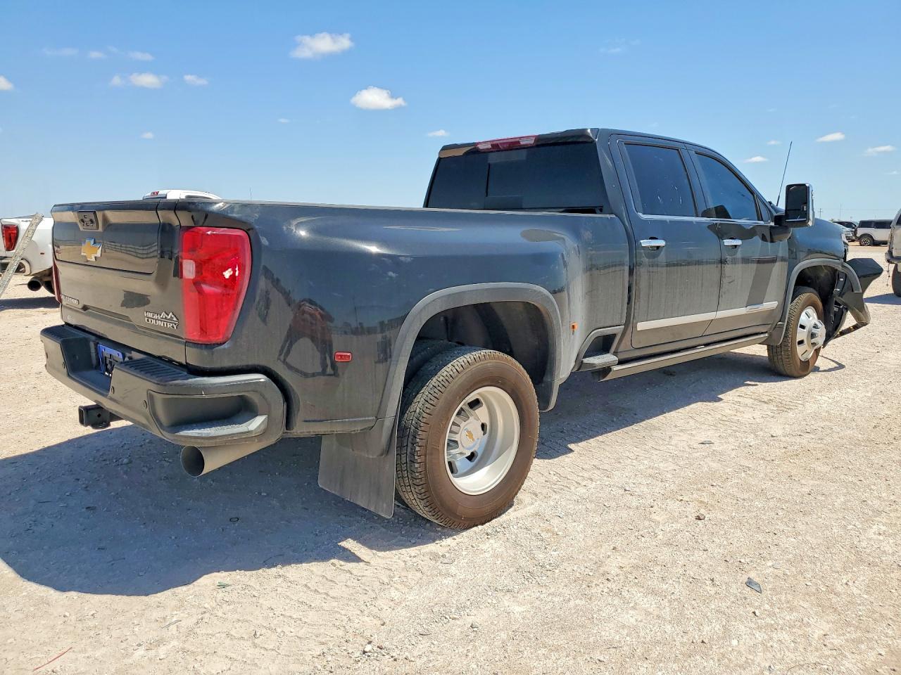 2025 CHEVROLET SILVERADO K3500 HIGH COUNTRY photo 7