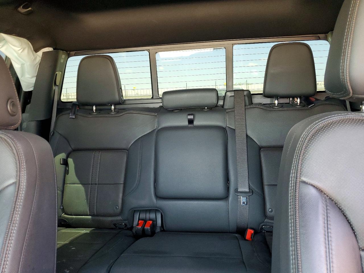 2025 CHEVROLET SILVERADO K3500 HIGH COUNTRY photo 28
