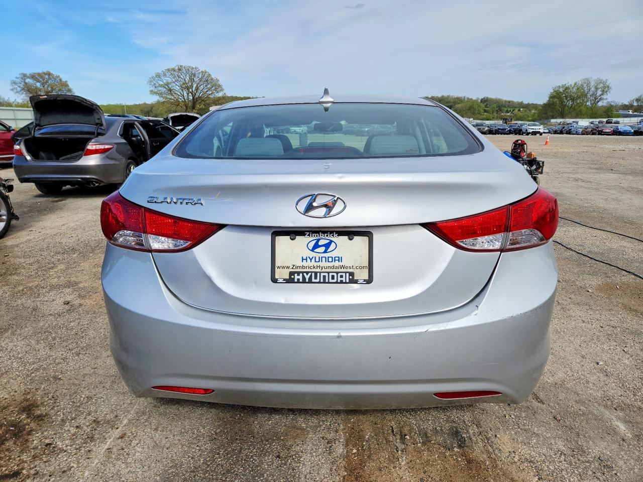 2013 HYUNDAI ELANTRA GLS photo 16