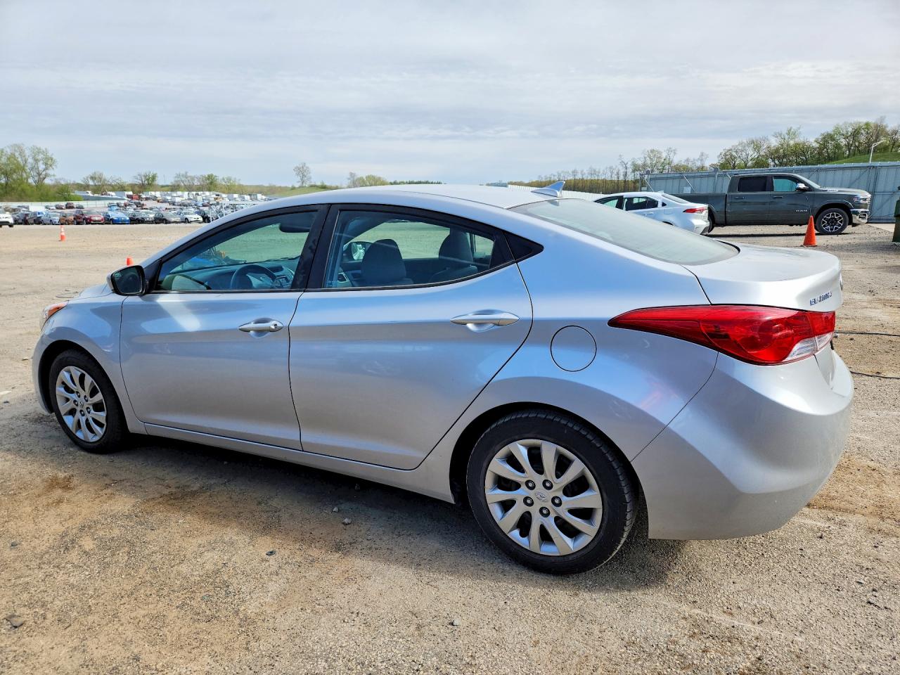 2013 HYUNDAI ELANTRA GLS photo 4