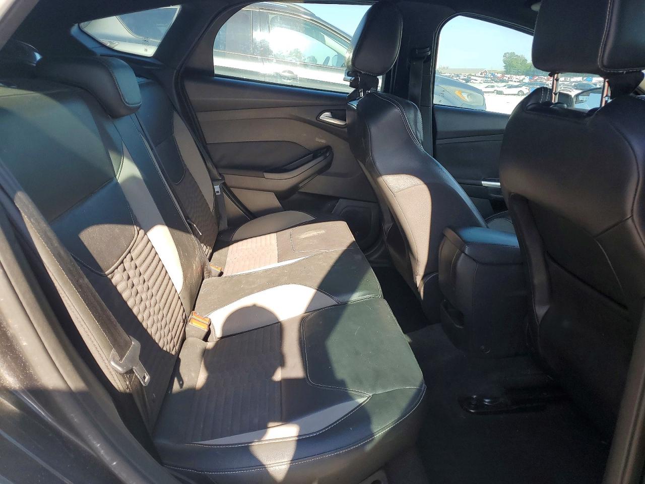 2018 FORD FOCUS ST photo 19
