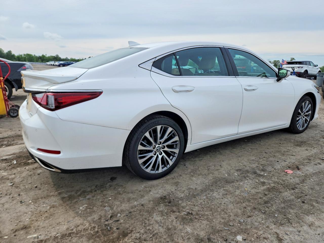 2020 LEXUS ES 350 photo 5