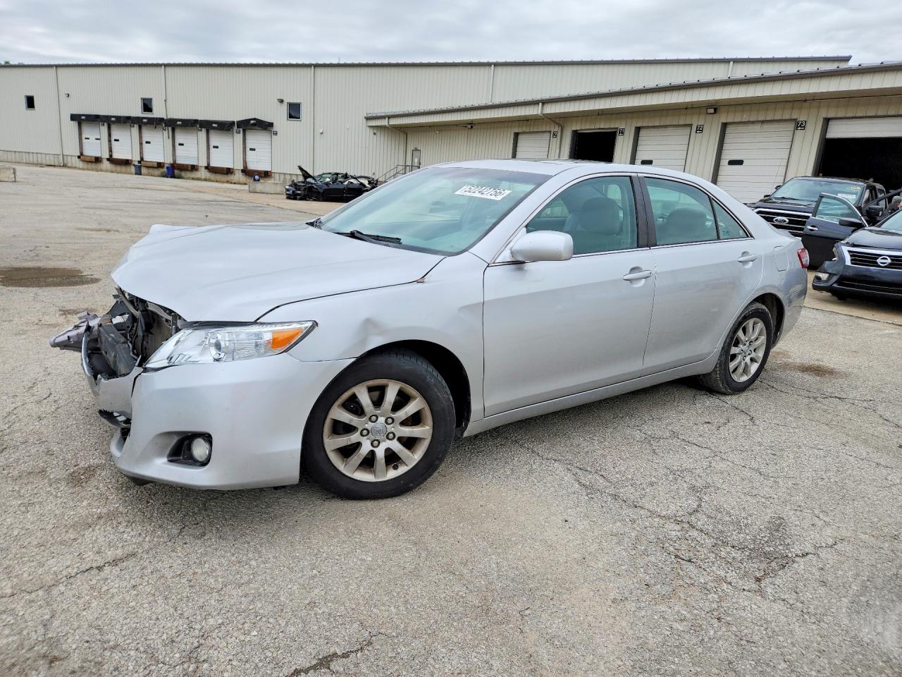 2011 TOYOTA CAMRY