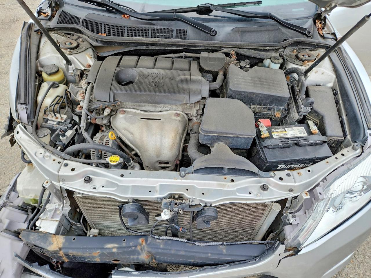 2011 TOYOTA CAMRY XLE photo 21
