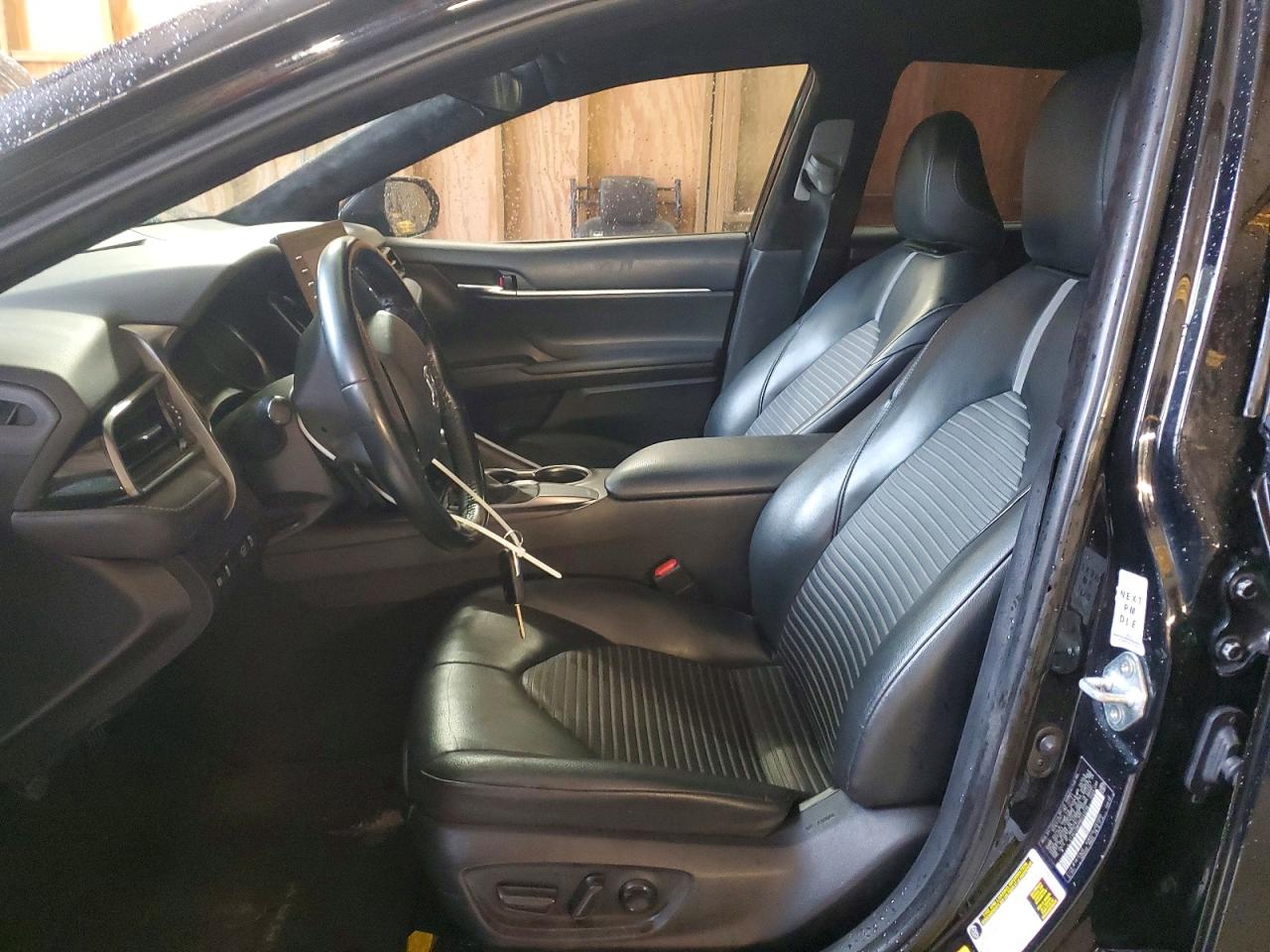 2021 TOYOTA CAMRY SE photo 13