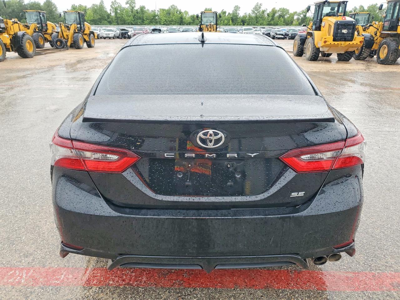 2021 TOYOTA CAMRY SE photo 11