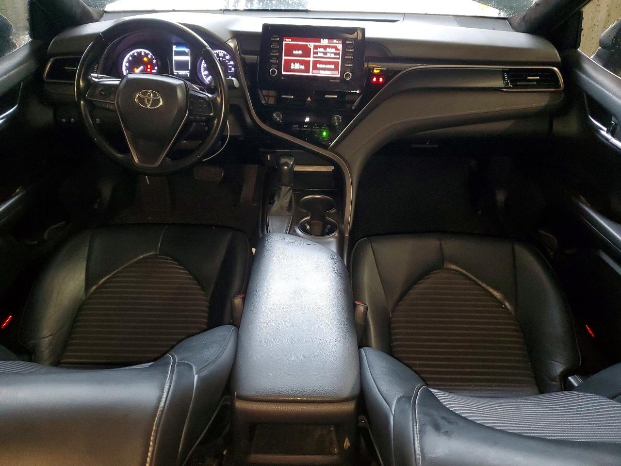 2021 TOYOTA CAMRY SE photo 15