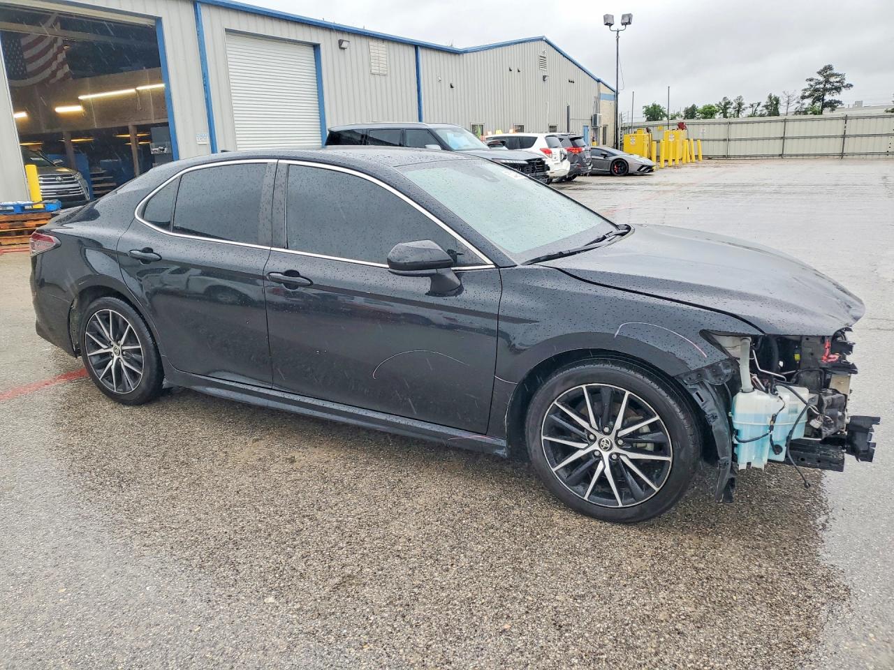2021 TOYOTA CAMRY SE photo 7