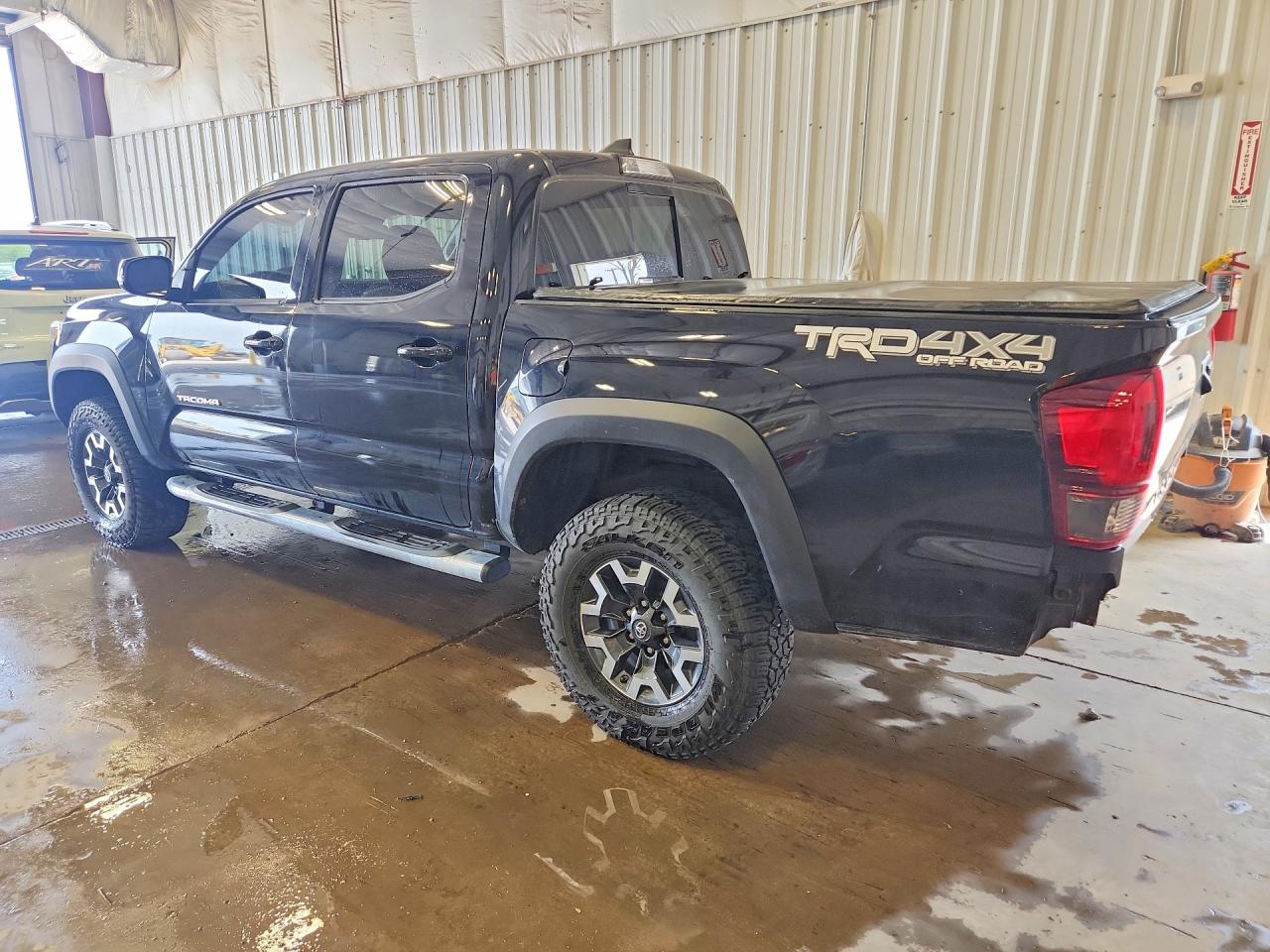 2019 TOYOTA TACOMA TRD OFF-ROAD photo 2