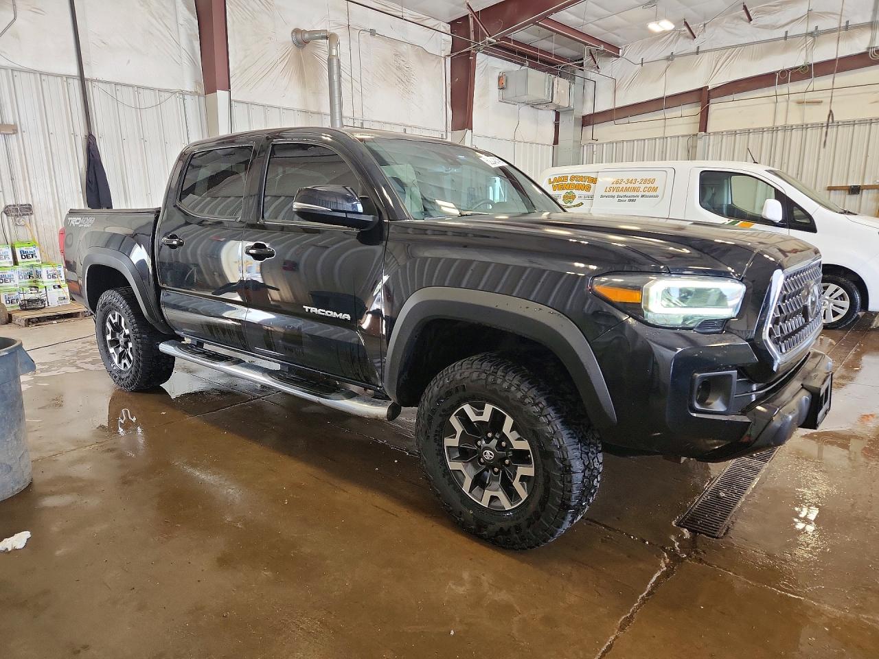 2019 TOYOTA TACOMA TRD OFF-ROAD photo 4