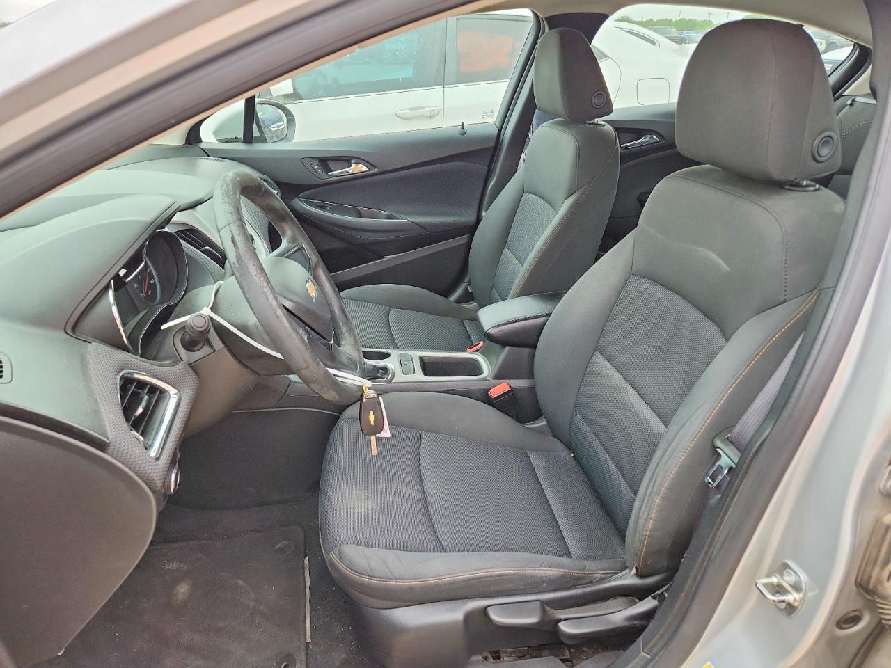 2016 CHEVROLET CRUZE LS photo 19