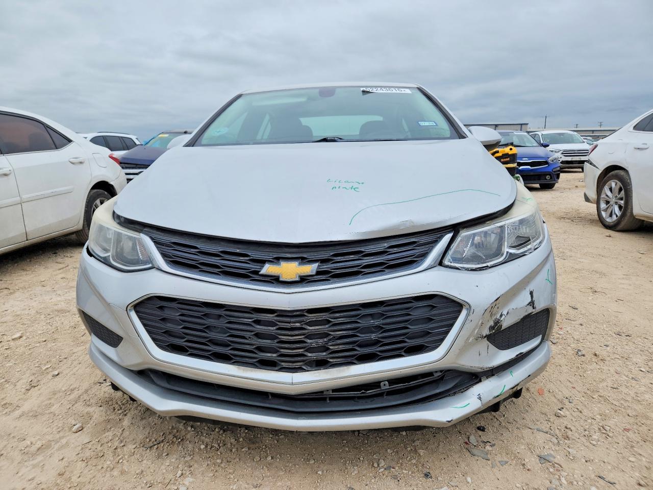 2016 CHEVROLET CRUZE LS photo 13