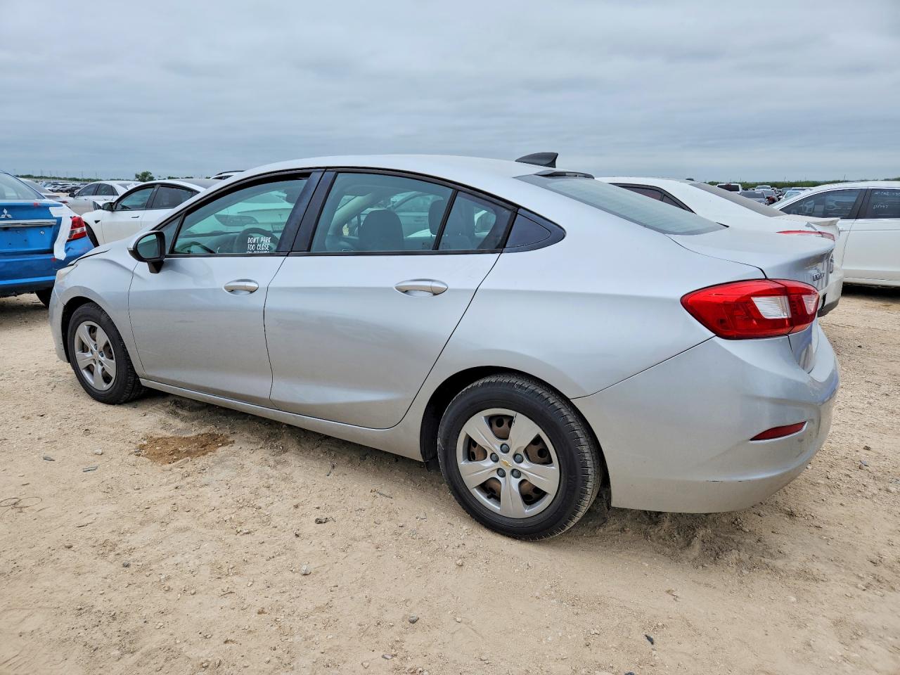 2016 CHEVROLET CRUZE LS photo 4