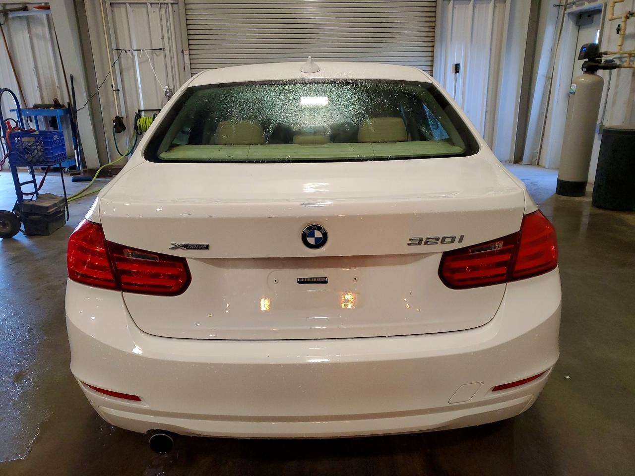 2014 BMW 320 I XDRIVE photo 16