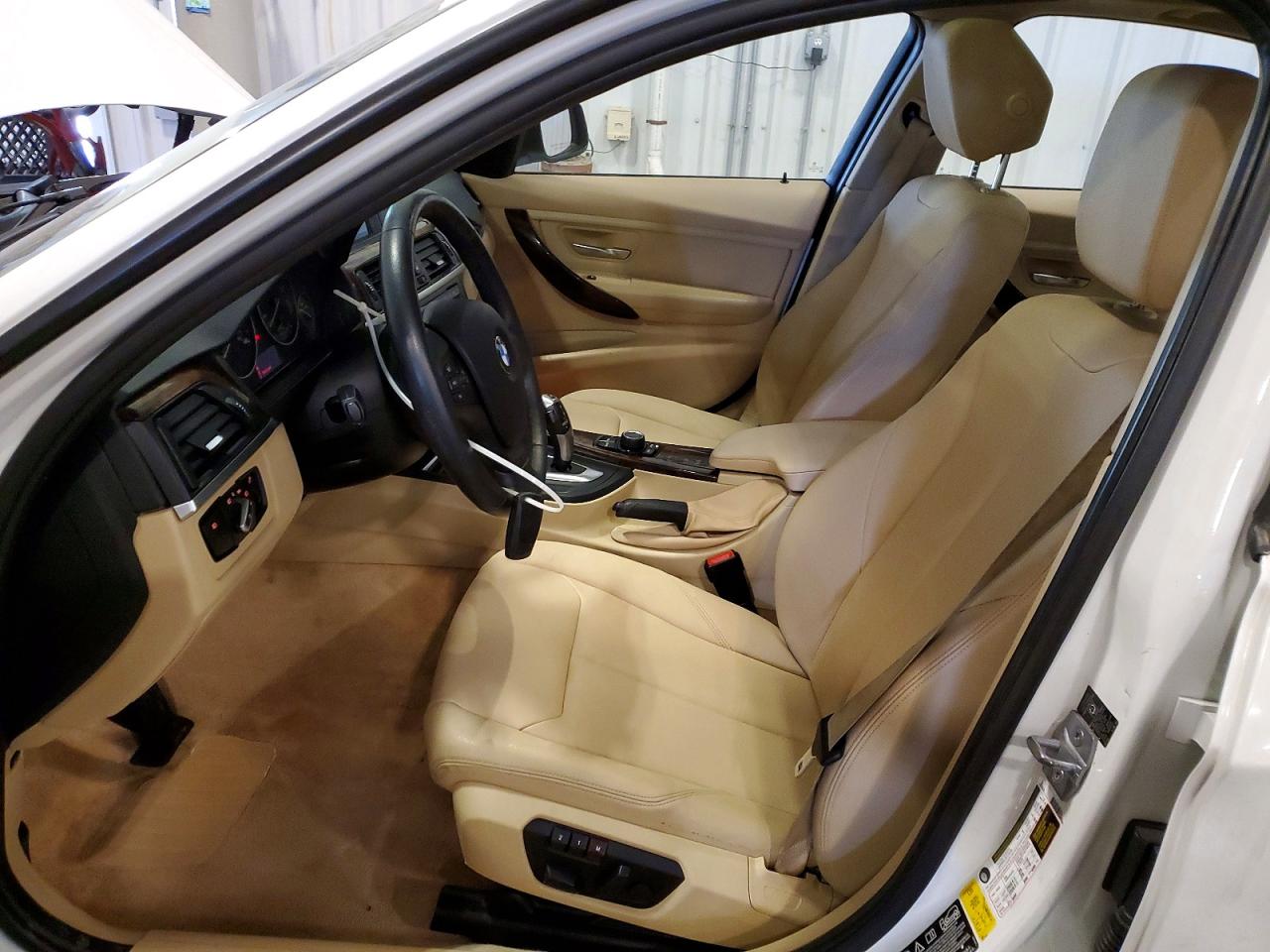 2014 BMW 320 I XDRIVE photo 19
