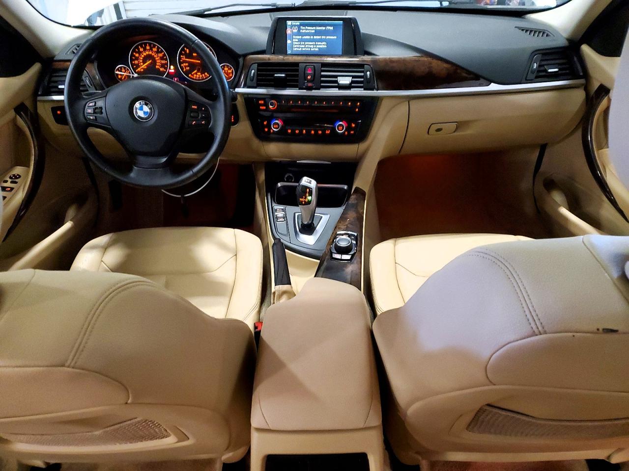 2014 BMW 320 I XDRIVE photo 22
