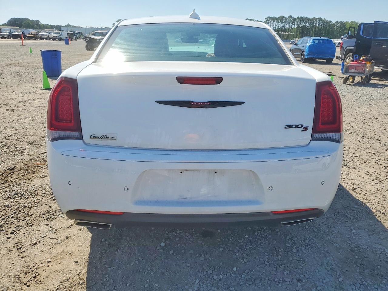 2023 CHRYSLER 300 S photo 11