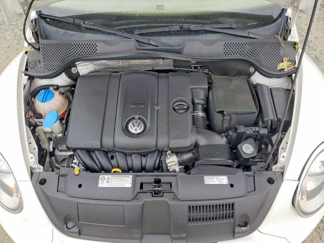 2014 VOLKSWAGEN BEETLE photo 21