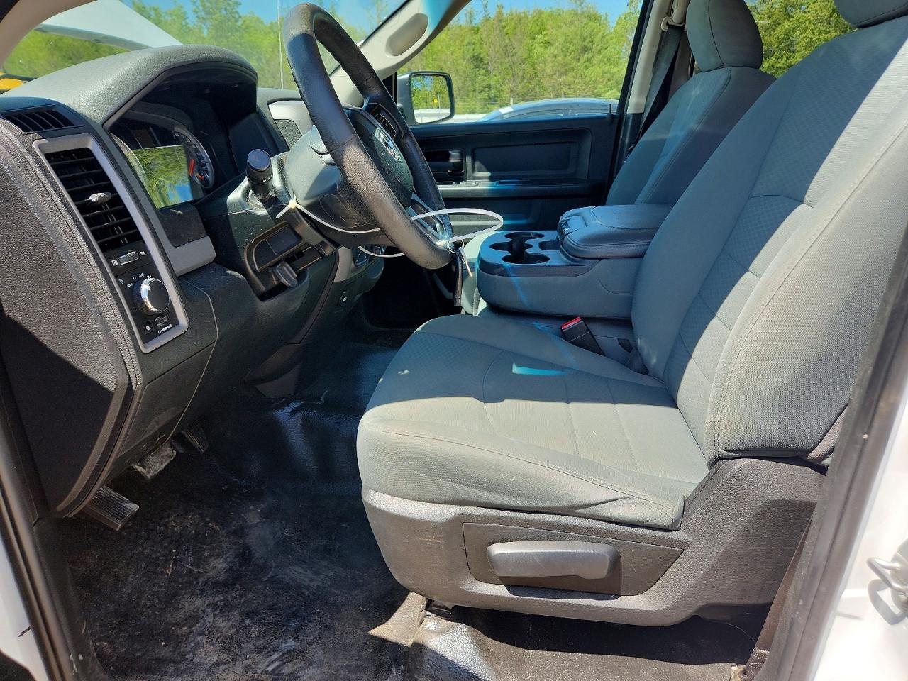 2018 RAM 1500 ST photo 13