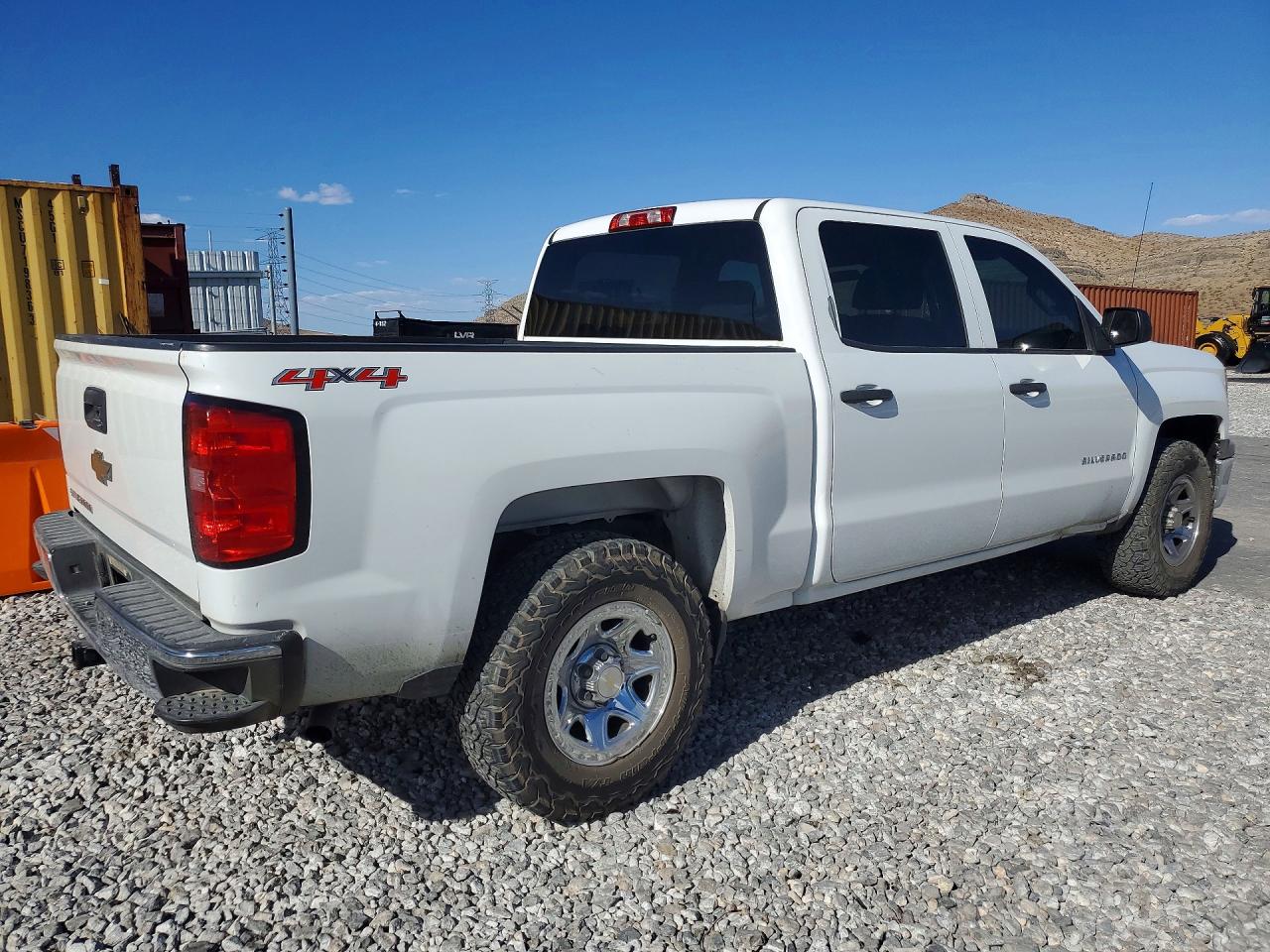 2015 CHEVROLET SILVERADO K1500 photo 3