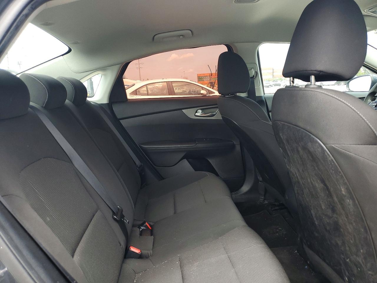2020 KIA FORTE LXS photo 19