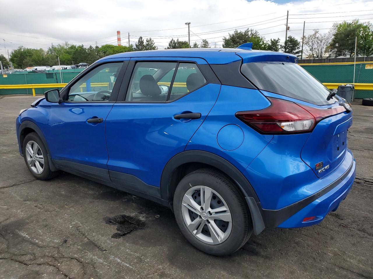 2022 NISSAN KICKS S photo 2