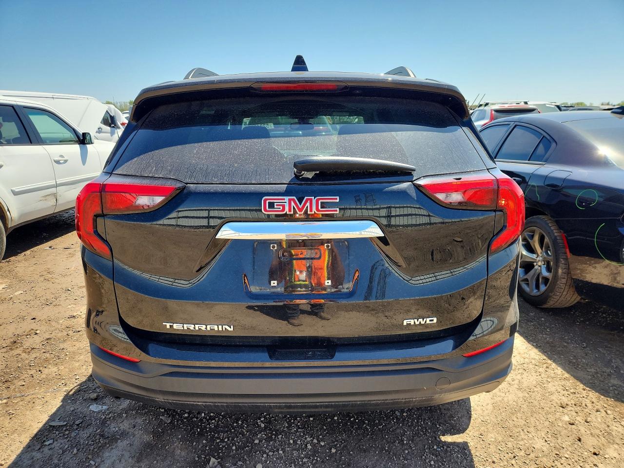 2020 GMC TERRAIN SLE photo 11