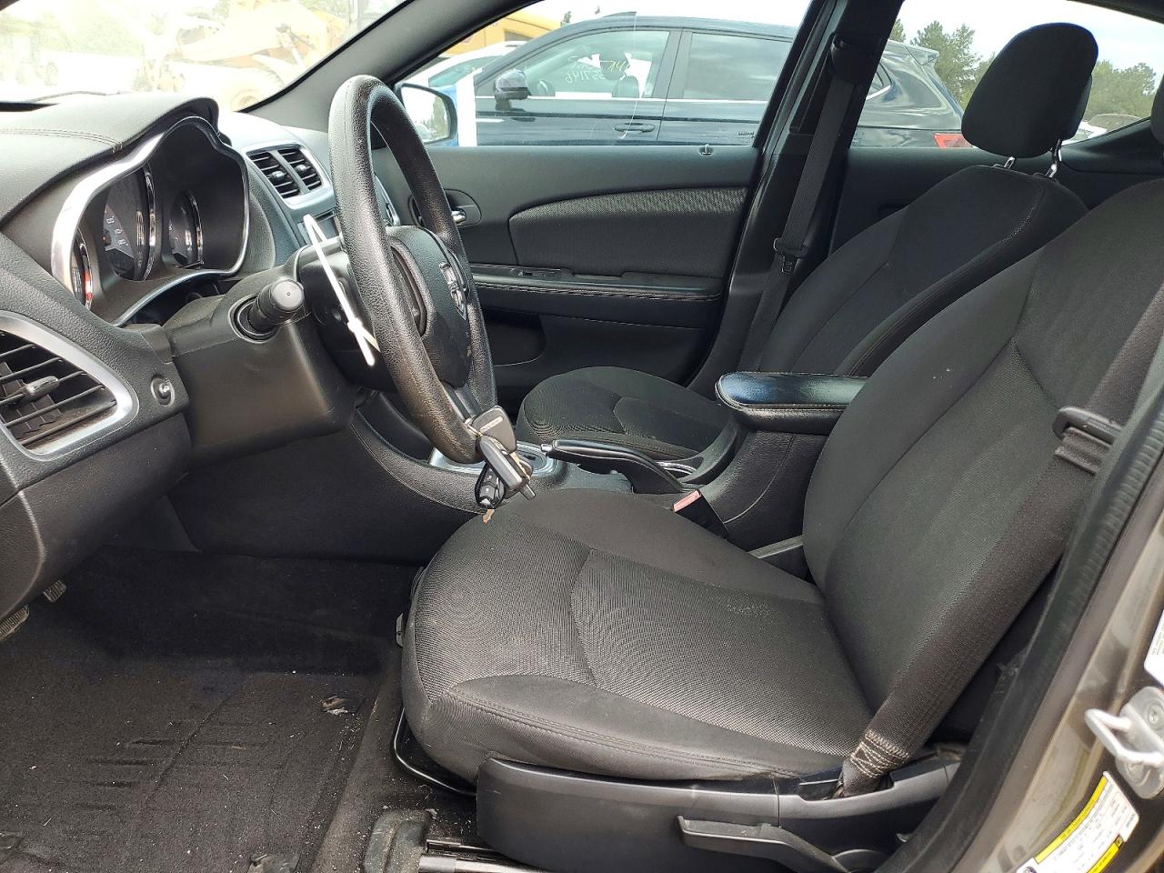 2013 DODGE AVENGER SE photo 13