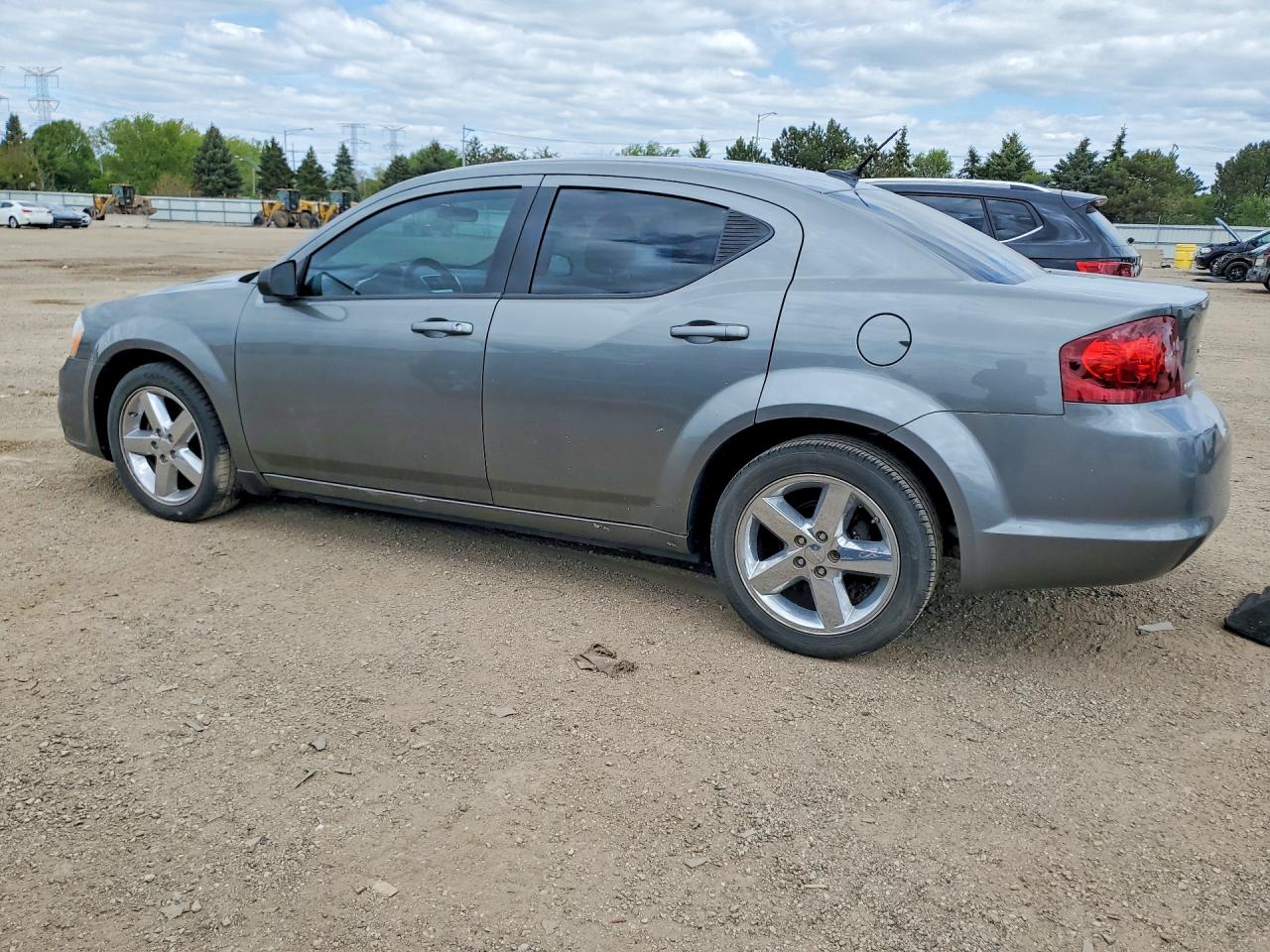 2013 DODGE AVENGER SE photo 3