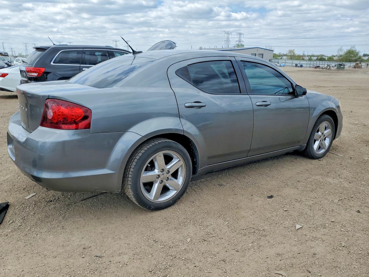 2013 DODGE AVENGER SE photo 5