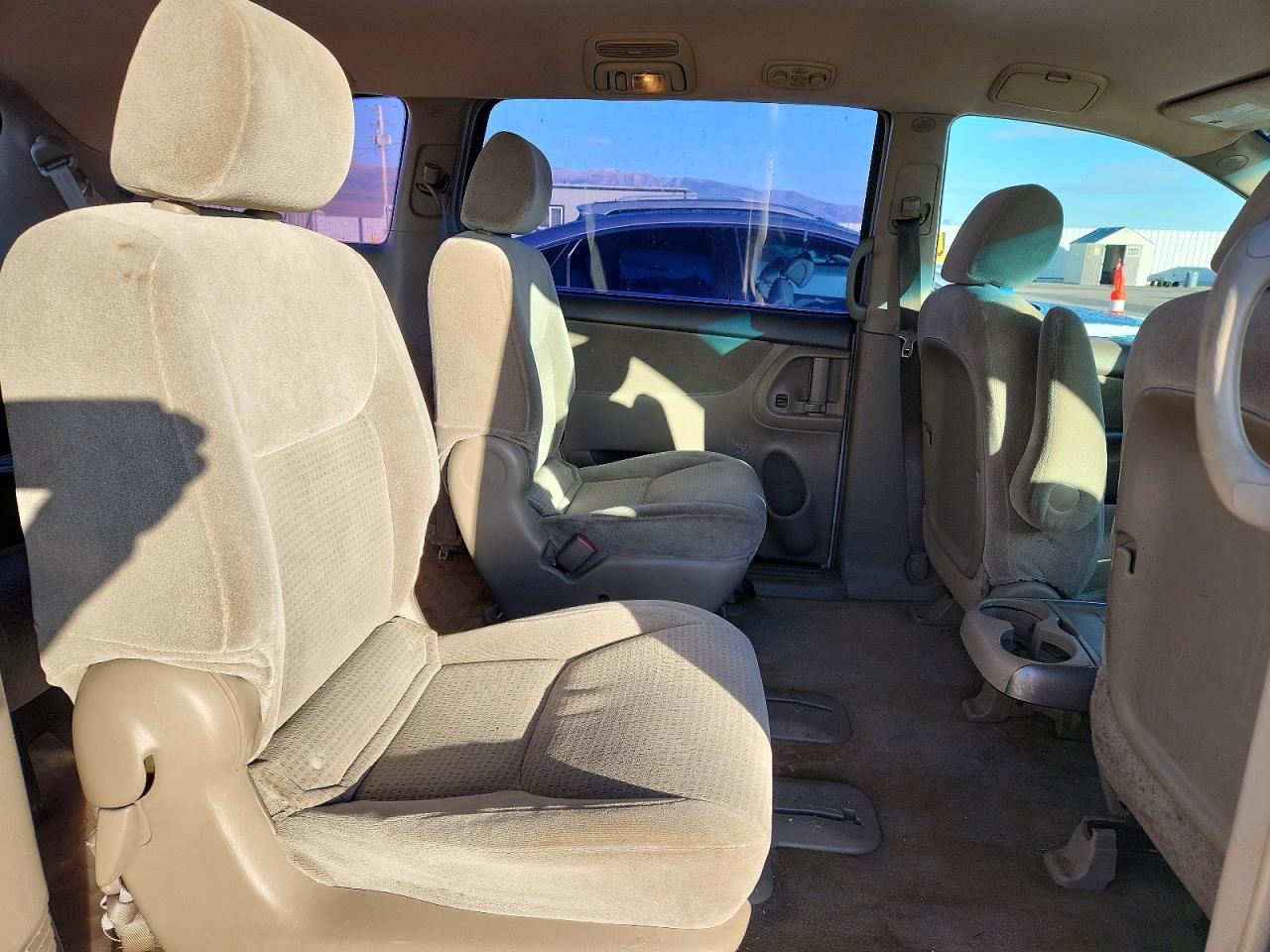 2006 TOYOTA SIENNA CE 8 PASSENGER photo 31