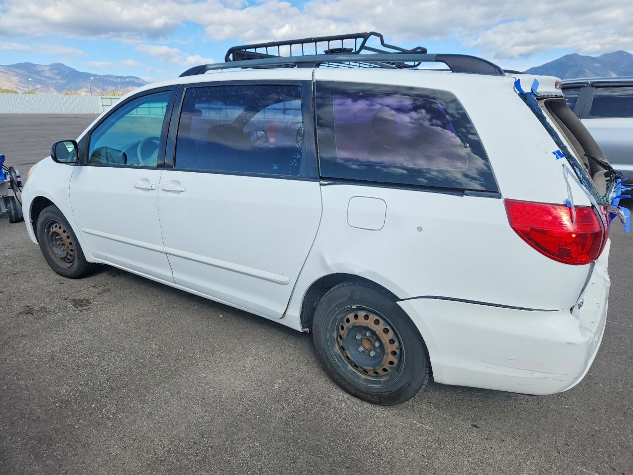 2006 TOYOTA SIENNA CE 8 PASSENGER photo 4