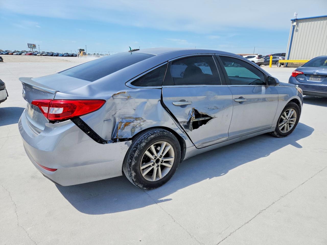 2016 HYUNDAI SONATA SE photo 3