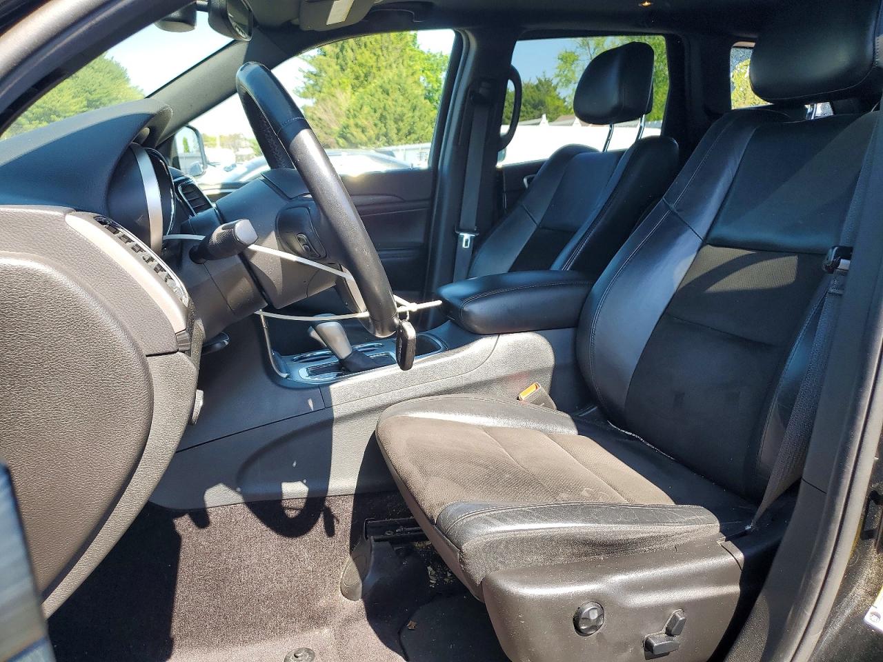 2019 JEEP GRAND CHEROKEE LAREDO photo 19
