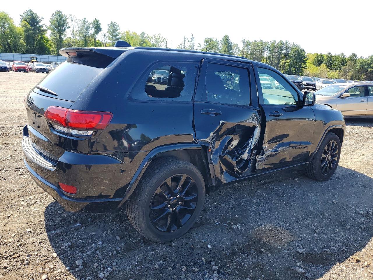 2019 JEEP GRAND CHEROKEE LAREDO photo 7