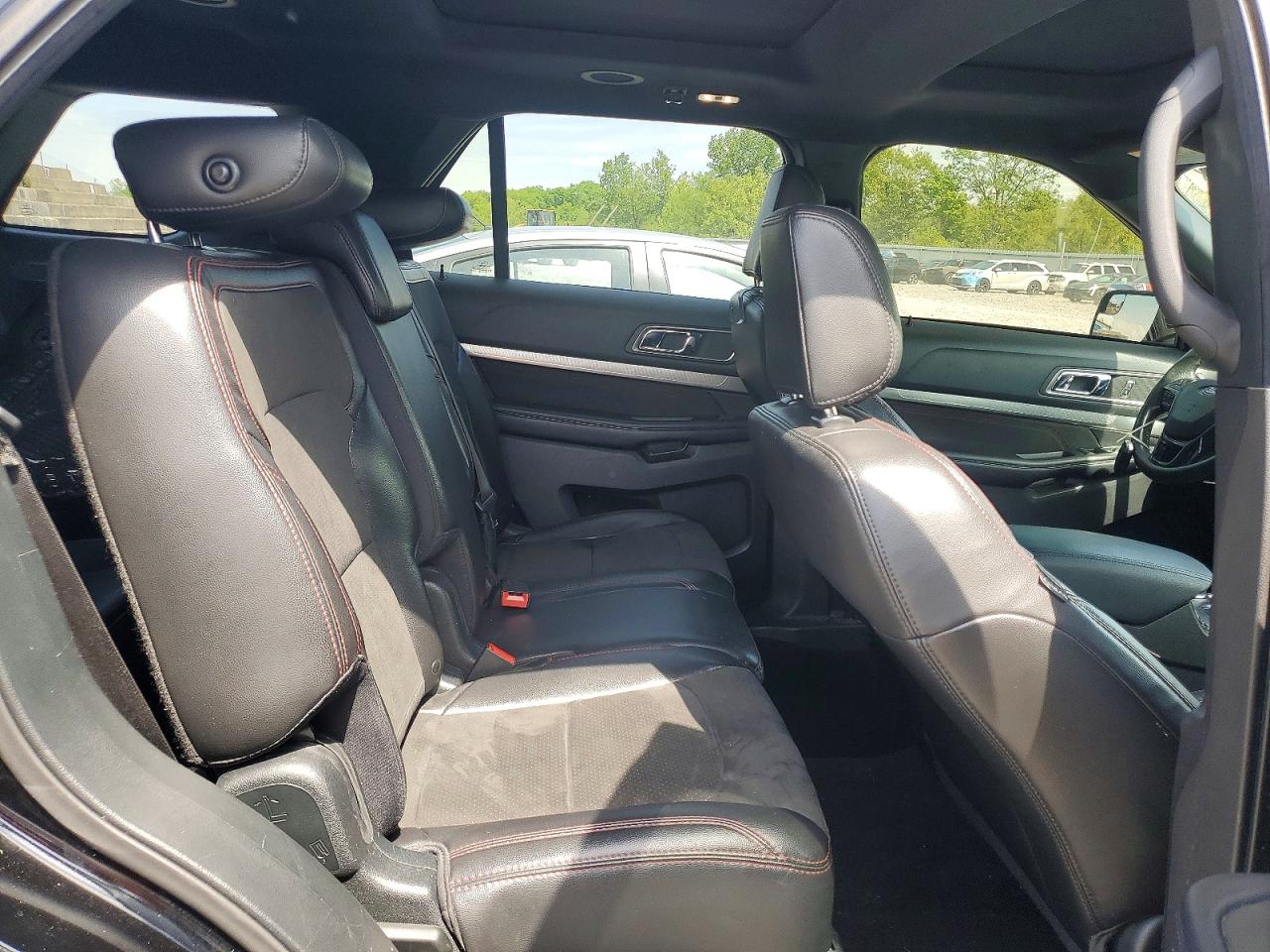 2018 FORD EXPLORER XLT photo 31