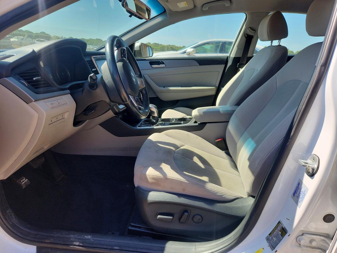 2018 HYUNDAI SONATA SEL photo 19